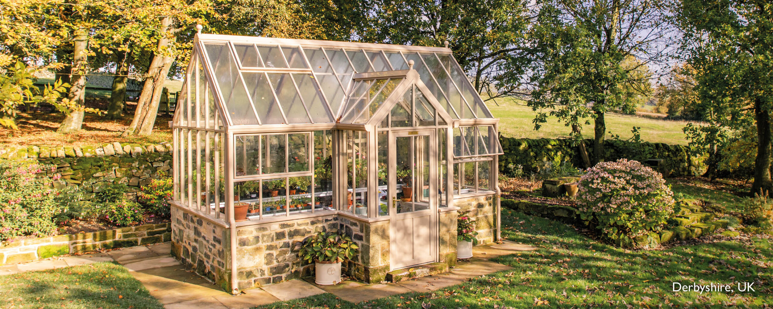 Victorian Villa Greenhouses - Hartley Botanic, image size:2560x1024