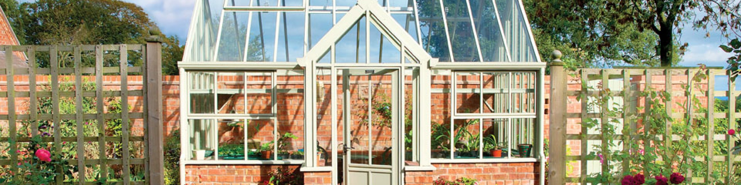 What are the benefits of brickbase greenhouses? Hartley Botanic