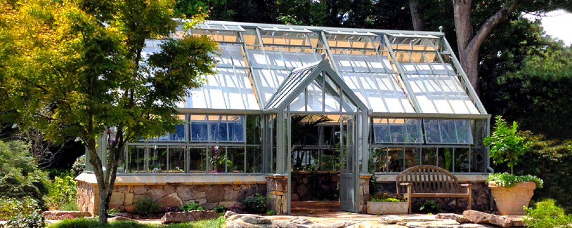 Victorian Mano Greenhouse